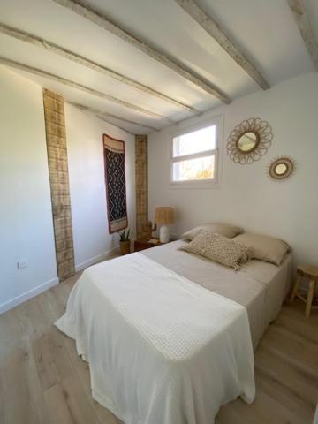 Petit Mas Calme Typique Du Sud ! Villa Valergues Exteriör bild